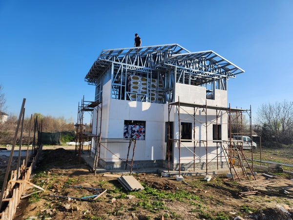 Placare pereti cu fibrociment si acoperis cu osb casa parter-etaj