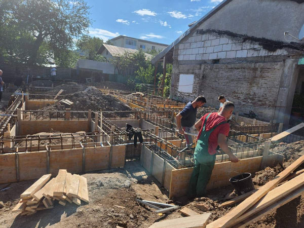 Lucrari de cofrare si montare grinzi fundatie santier in sector 6