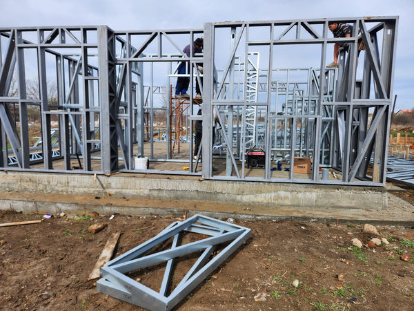 Montaj schelet metalic casa P+E in Bucuresti sector 6