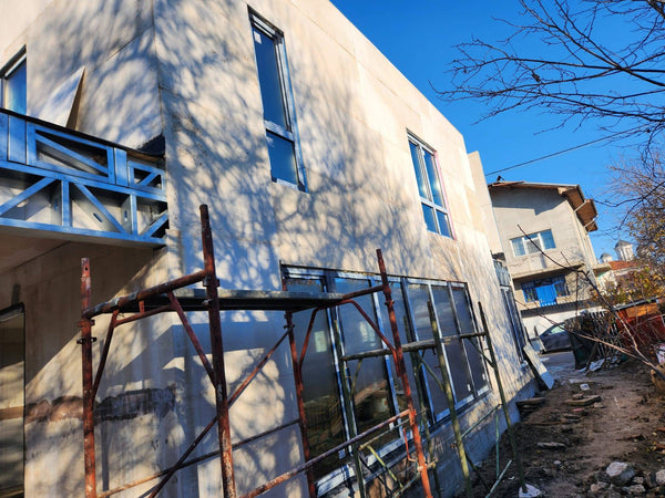 Montaj termosistem vata bazaltica si masa de spaclu casa cu etaj