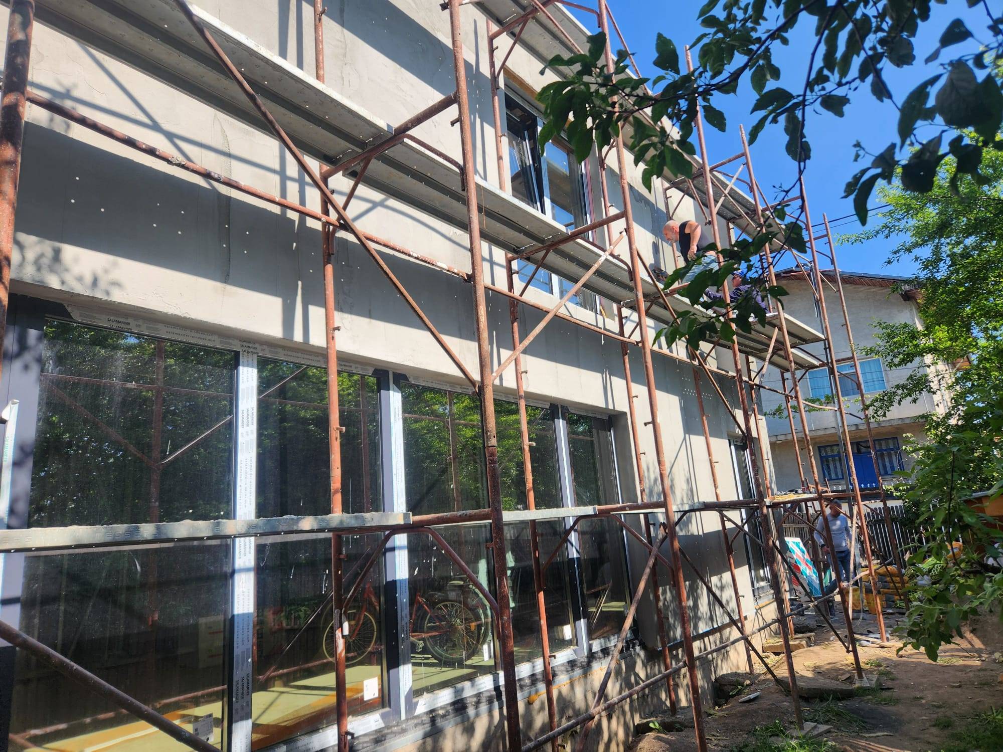 Montaj termosistem vata bazaltica si masa de spaclu casa cu etaj