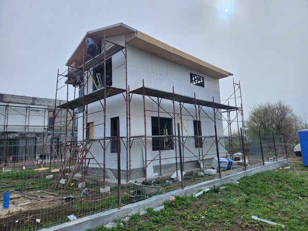 Placare pereti cu fibrociment si acoperis cu osb casa parter-etaj