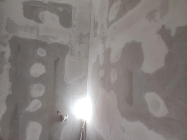 Placare gips-carton, chituri, glet, amorsa si vinarom casa cu garaj