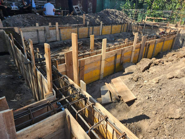Lucrari de cofrare si montare grinzi fundatie santier in sector 6