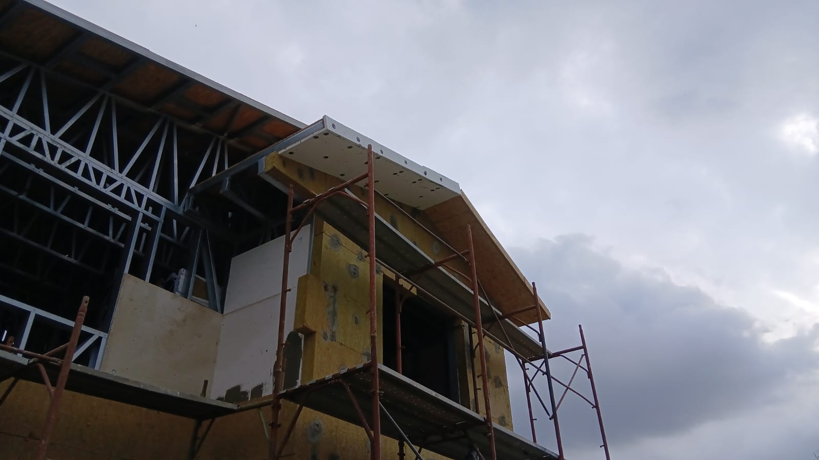 Lucrari termoizolatie din vata bazaltica pentru constructie casa Bucuresti