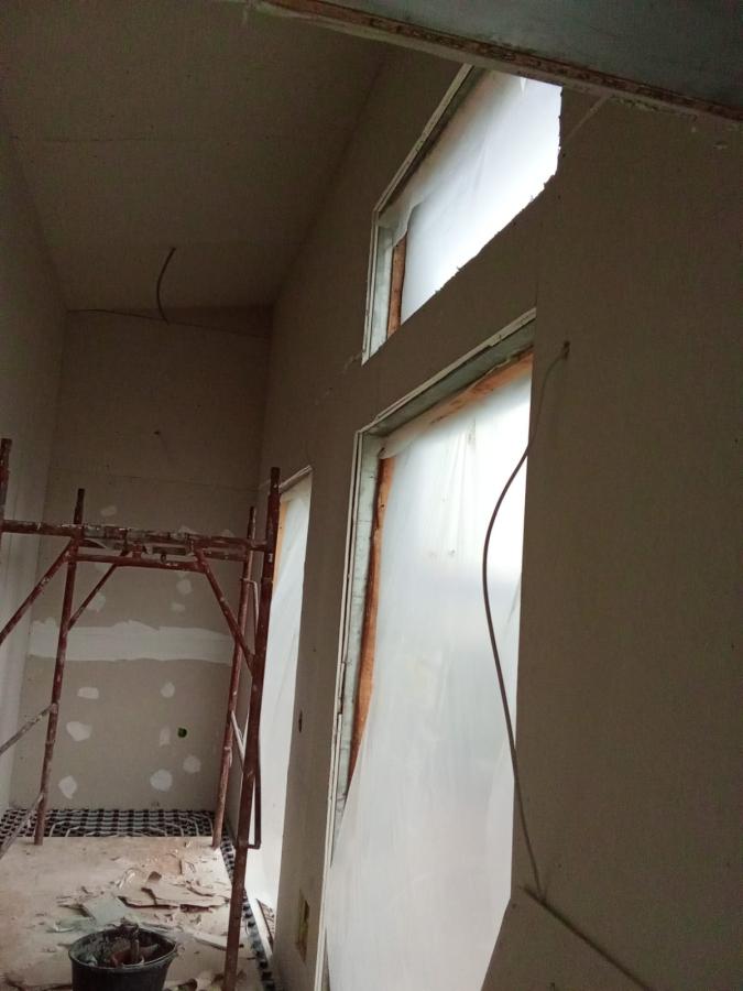 Placare gips-carton, chituri, glet, amorsa si vinarom casa cu garaj