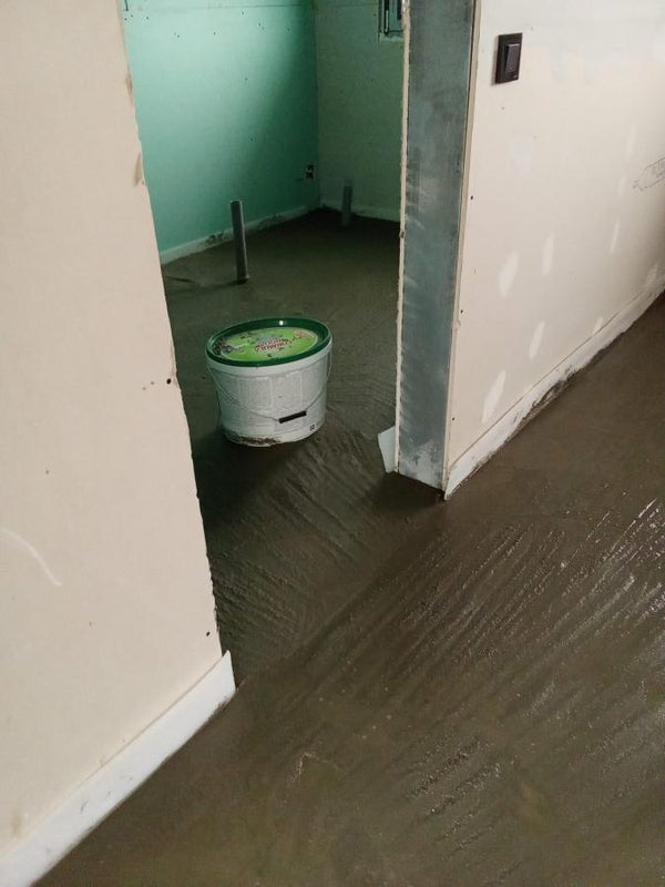 Incalzire in pardoseala si turnare sapa constructie casa parter