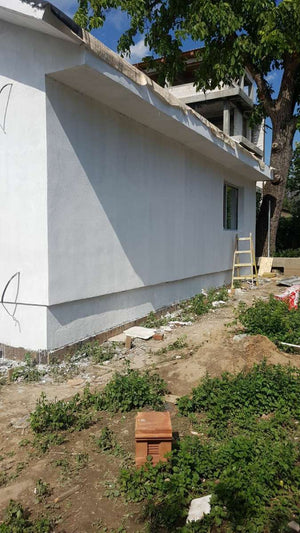 Aplicare strat amorsa fatada pentru proiect casa metalica Craiova thumbnail