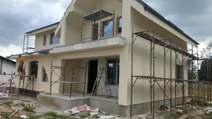 Aplicare tencuiala decorativa siliconata constructie casa Saftica thumbnail