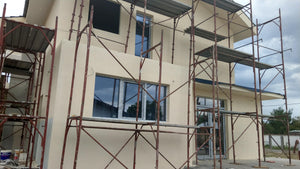 Aplicare tencuiala decorativa siliconata constructie casa Saftica thumbnail