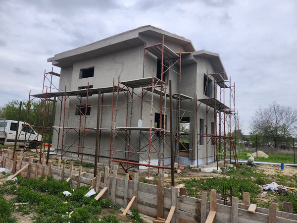 al doilea strat de masa de spaclu pentru uniformizarea suportului