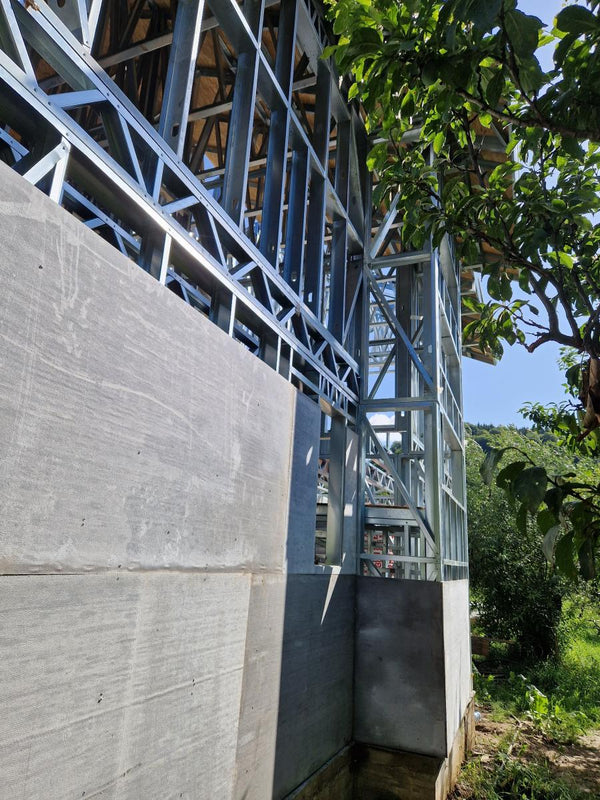 Aliniere si fixare placari exterioare fibrociment pe structura metalica usoara