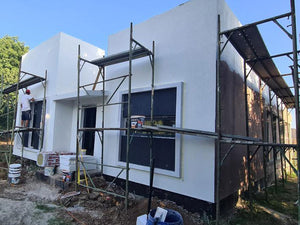Aplicare tencuiala decorativa siliconata pe fatada casa metalica parter in Snagov thumbnail