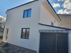 Aplicare amorsa si vinarom casa pe structura metalica thumbnail