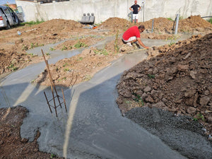 Casa in Ilfov etapa de turnare beton mort in santurile fundatiei thumbnail