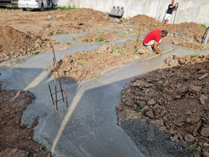 Casa in Ilfov etapa de turnare beton mort in santurile fundatiei thumbnail