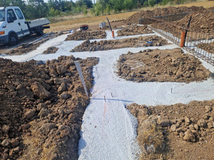 Casa in Ilfov etapa de turnare beton mort in santurile fundatiei thumbnail