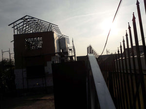Casa model in constructie la stadiul de termosistem thumbnail