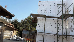 Casa model in constructie la stadiul de termosistem thumbnail
