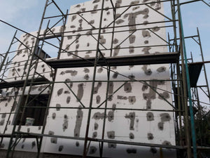 Casa model in constructie la stadiul de termosistem thumbnail