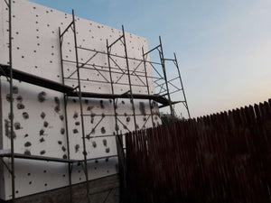 Casa model in constructie la stadiul de termosistem thumbnail