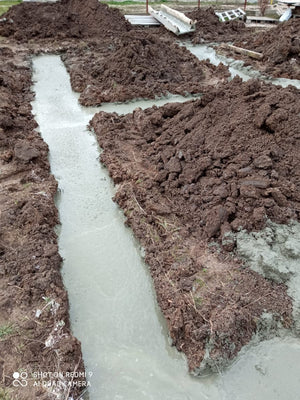 Casa pe schelet metalic P+1E turnare beton mort talpa fundatie thumbnail