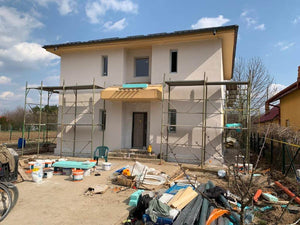 Casa pe structura metalica finisare fatade cu tencuiala decorativa de exterior thumbnail
