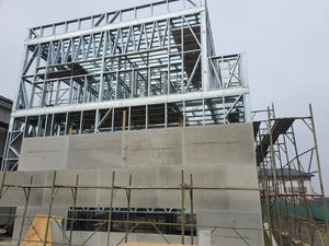 Casa structura metalica Otopeni inchideri exterioare pereti cu fibrociment thumbnail