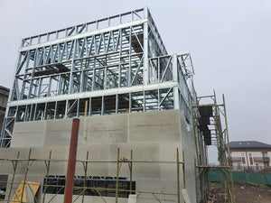 Casa structura metalica Otopeni inchideri exterioare pereti cu fibrociment thumbnail