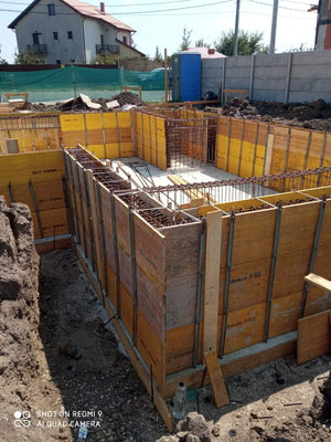 Cofrare si turnare pereti demisol pentru constructie casa Ds+P+2E thumbnail