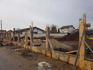 Cofrare soclu si stalpi gard din beton si lemn GA04 thumbnail