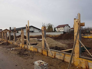 Cofrare soclu si stalpi gard din beton si lemn GA04 thumbnail