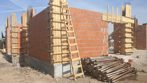 Cofrare turnare beton stalpi si zidarie pereti exteriori casa 386 mp thumbnail