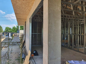 Constructie casa 116 mp in faza de inchideri exterioare fatade cu fibrociment thumbnail