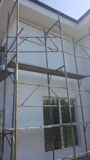 Constructie casa 155 mp aplicare strat amorsa pe fatade thumbnail