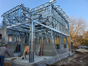 Constructie casa metalica placare exterioara cu fibrociment si vata bazaltica thumbnail
