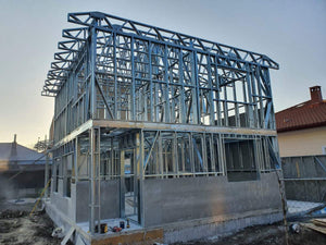 Constructie casa metalica placare exterioara cu fibrociment si vata bazaltica thumbnail