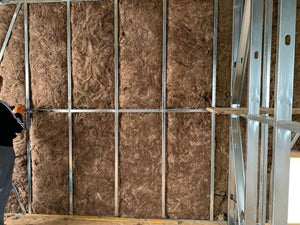 Constructie casa metalica umplutura cu vata bazaltica a peretilor interiori thumbnail