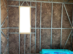 Constructie casa metalica umplutura cu vata bazaltica a peretilor interiori thumbnail