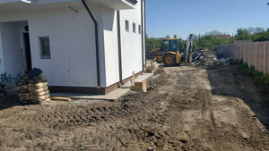 Constructie gard beton si lemn pentru casa metalica thumbnail