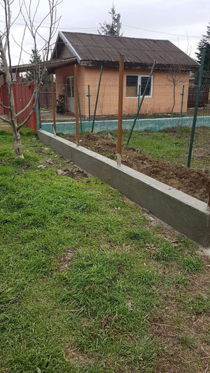 Constructie gard g06 turnarea soclului din beton armat thumbnail