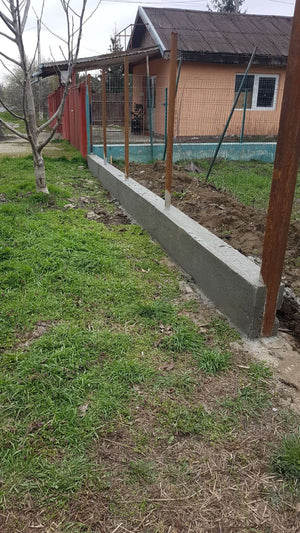 Constructie gard g06 turnarea soclului din beton armat thumbnail