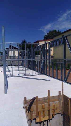 Constructie hala de 240 mp montaj structura metalica thumbnail