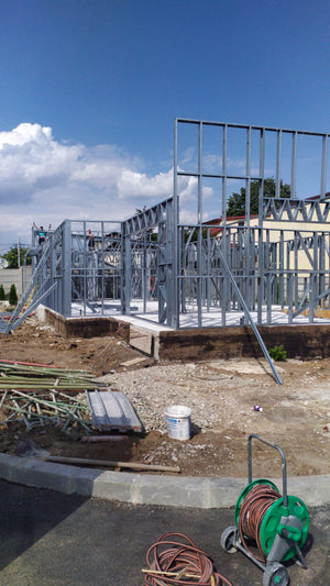 Constructie hala de 240 mp montaj structura metalica thumbnail