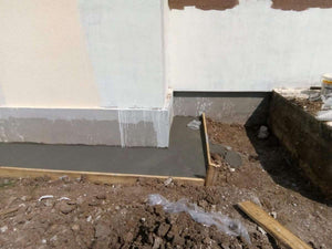 Constructie trotuare perimetrale pentru proiect de casa in Saftica thumbnail