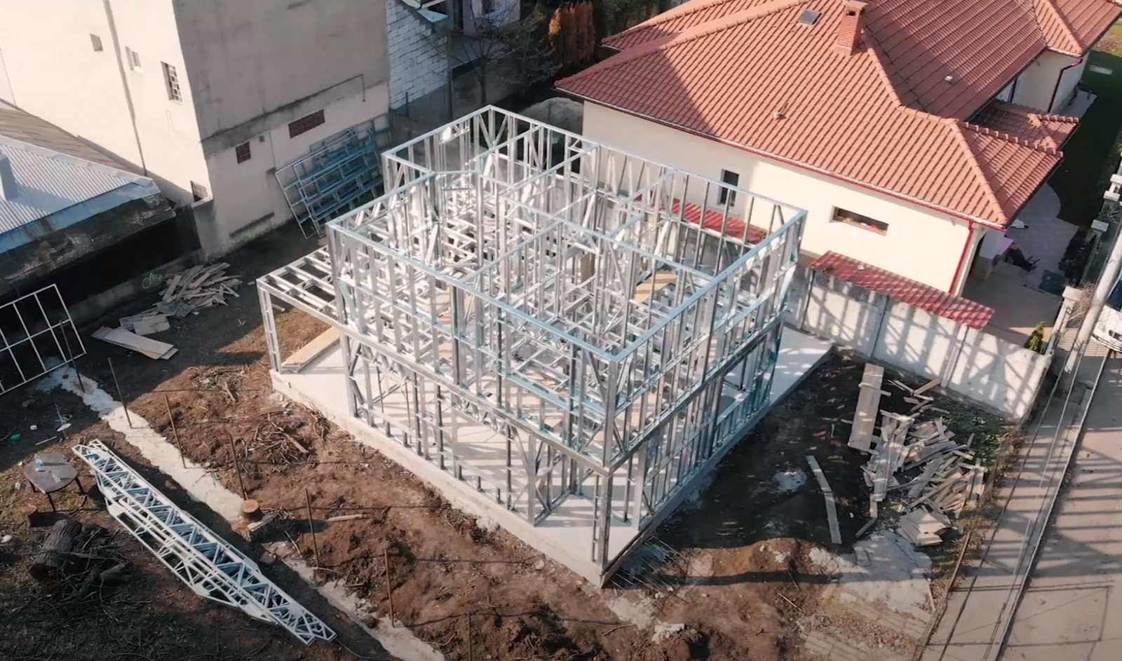 cum monteaza structura firma constructii Wolf Construct