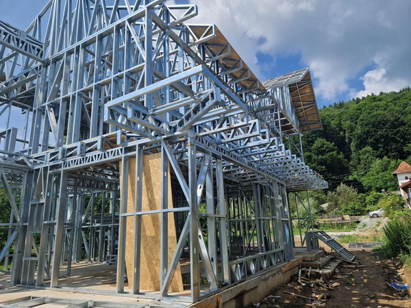 Detaliu prinderi structura metalica cu suruburi autoforante