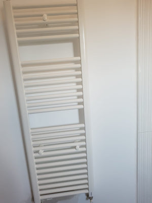 Finalizare renovare interioara apartament in Piata Romana thumbnail