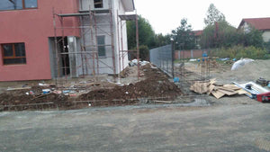 Constructie garduri exterioare si placare beton curte proiect casa 191 mp thumbnail