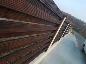 Constructie gard stradal din beton si lemn GA04 thumbnail